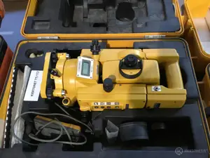 Rakennusmittalaite tt172