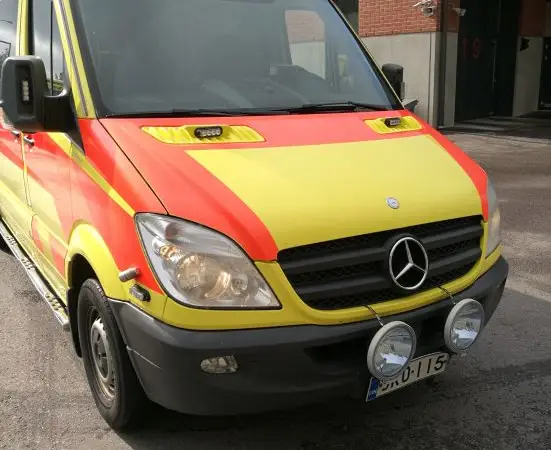 Mercedes-Benz Sprinter 319CDI ambulanssi (SKO-115)
