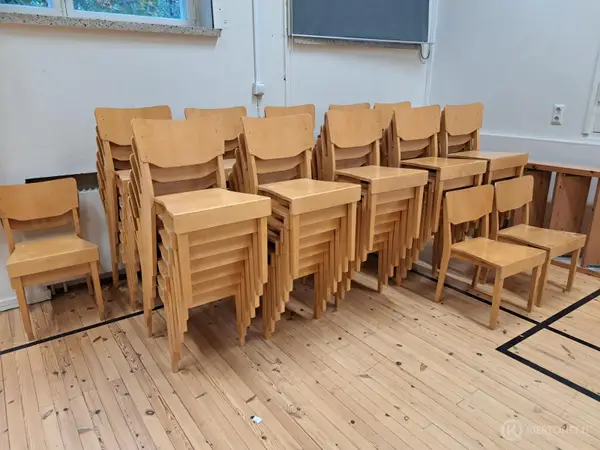 Puutuoleja
