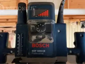 Bosch GOF 1300 jyrsin ja jyrsinpöytä