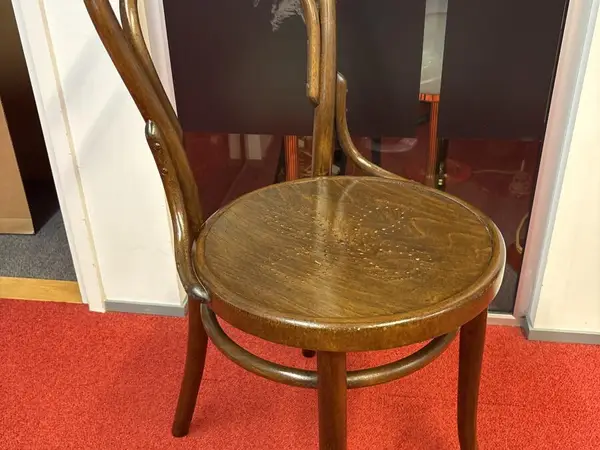 Thonet wieniläistuoli (nro 153) erä 4
