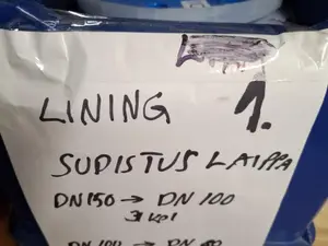 Hausjärven vesihuoltolaitokselta yli jääneitä tarvikkeita, Laatikko 1