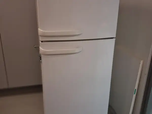 Jääkaappi