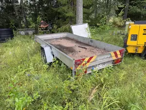 Käytöstä poistettu peräkärry