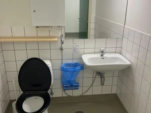WC-kalusteet (nro 24) tila E1 Röntgen 160