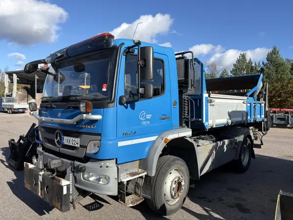 Mercedes-Benz ATEGO 1624AK-4X4-3260, 2011, 6,37 l, 4x4, Diesel, 115 tkm