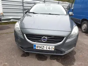 Volvo V40 D2 , 2013, 1,6l, Diesel,Varaosiksi/kunnostettavaksi!
