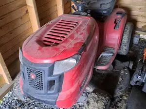 MTD, päältäajettava ruohonleikkuri, viallinen