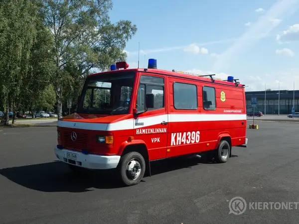 Mercedes-Benz 609D Kuorma-auto