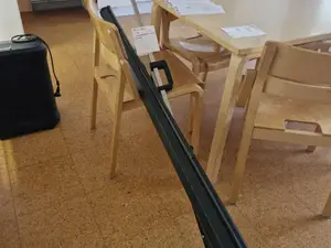 Valkokangas kolmijalalla (nro 76) tila 1. Huone 9