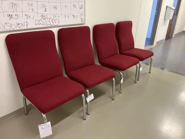 Nojatuolit 4 kpl (nro 205) tila E2 Kuulokeskus 137K