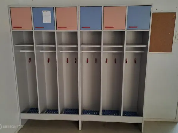Lasten naulakko / säilytys Aula LN3