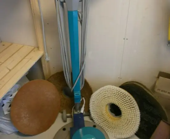 Lattianhoitokone