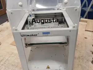3D-tulostin (Ultimaker 3) #8