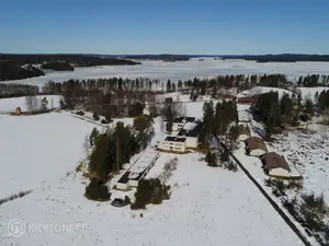 Ruoveden koulutilan kiinteistöt, tontit, metsää, peltoa