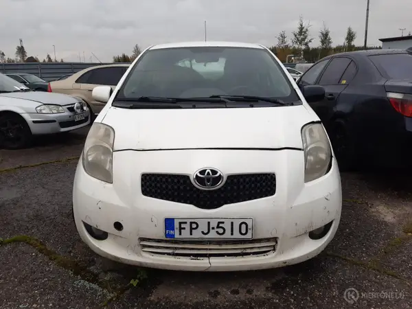 Toyota Yaris 3-ovi 1.4 D-4D, 2008,,Varaosiksi/kunnostettavaksi!