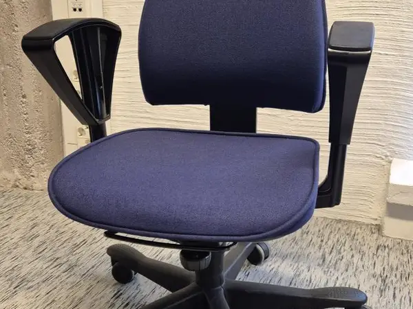 Kinnarps työtuoli (nro 18) tila 5 Aula