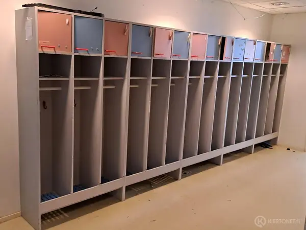 Lasten naulakko / säilytys Aula LN1