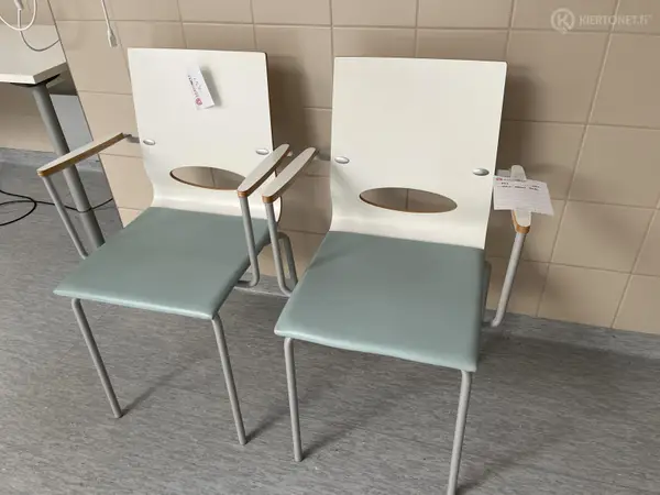 ISKU TUOLIT 2kpl (nro 237) tila E2 ortopedia 054