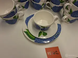 Iittala Marimekko Primavera siniset kahvikupit, tassit ja kakkulautaset