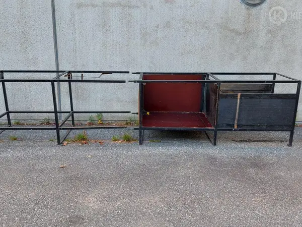 Pöydän rungon osia