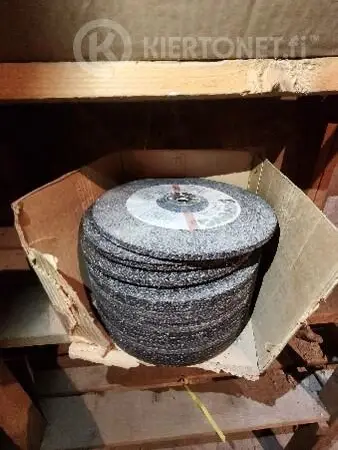 Teräslaikkoja n. 20 kpl