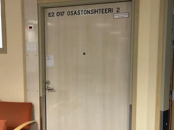 Äänieriste- ja palo-ovi (nro 131) tila E2 ortopedia 017