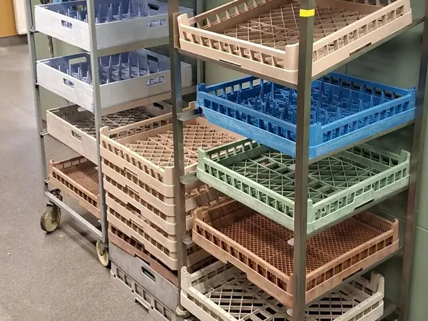 Tiskivaunut 2kpl ja koreja
