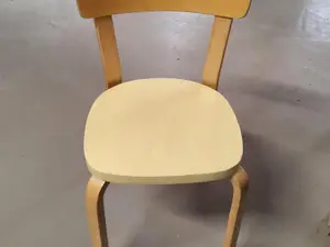 Lasten tuoli