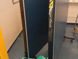 Pingispöytä