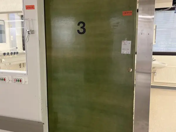 Liukuovi (nro 241) tila E1 Fysiatria 035