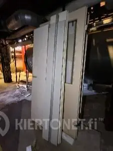 Erilaisia ovia ja levyjä