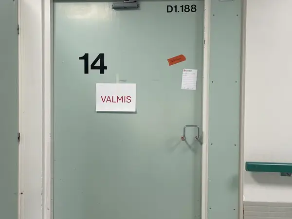 Ovi (nro 155) tila D1 vuodeosasto 188