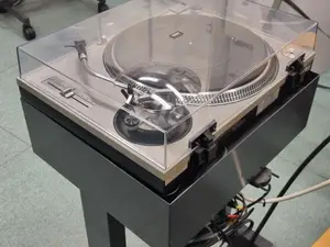 Technics SL-1200 mk2 levysoitin