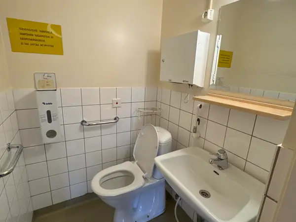 WC-kalusteet (nro 451) tila D4 109