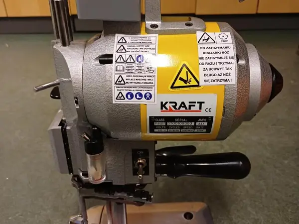 Kraft kangasleikkuri