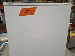 Pieni jääkaappi (2206)