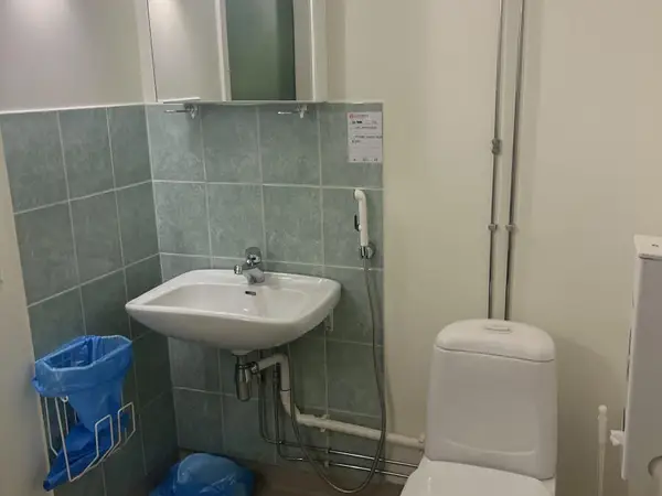 Wc-kalusteet (nro 398) tila E1 Röntgen 123