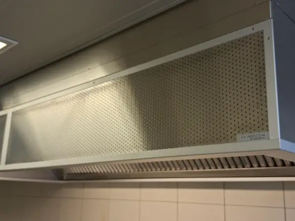 Ammattikeittiön huuva Climecon (nro8)