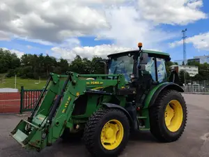 John Deere 5100M, 4x4