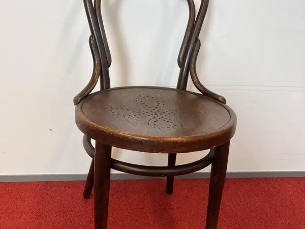 Thonet wieniläistuoli 1 kpl (nro 381) erä 5