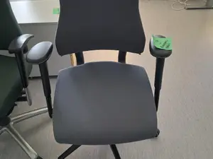 Martela Axia työtuoli harmaa nro9