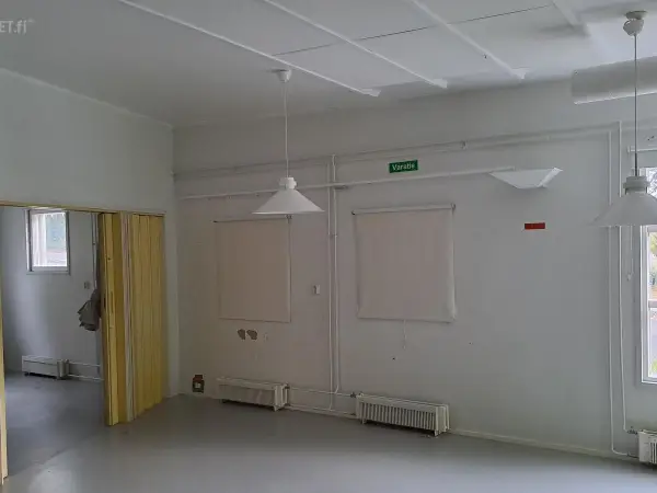 Valaisimet 10kpl ja rullaverhot 8kpl V3 / RV