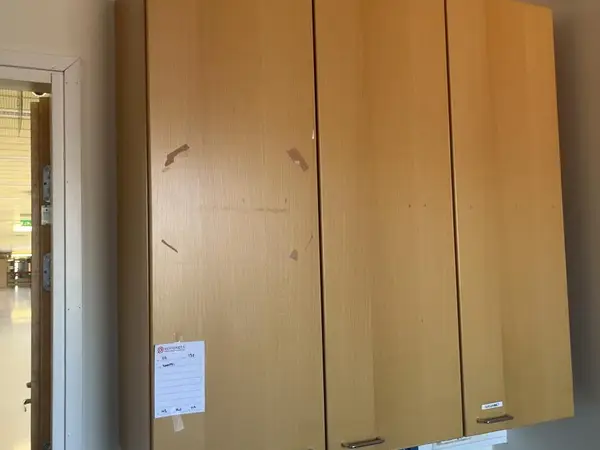 Kaappi (nro 117) tila E2 Kuulokeskus 130