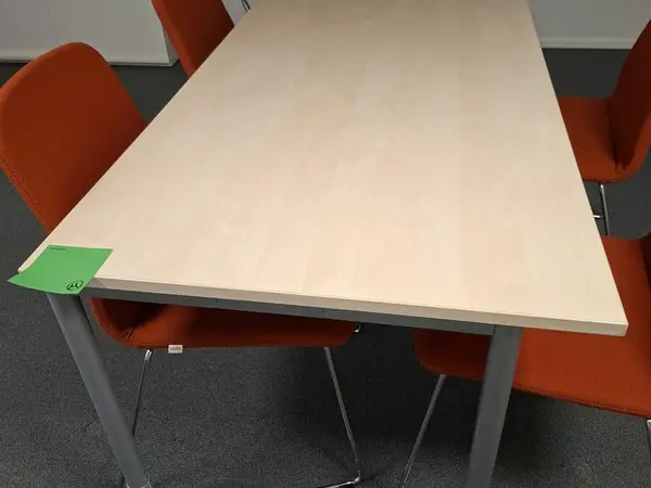 Pöytä 140x80