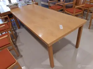 Pöytä n:ro 404