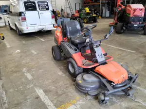 Husqvarna R 422Ts AWD