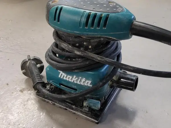 Tasohiomakone Makita BO4555