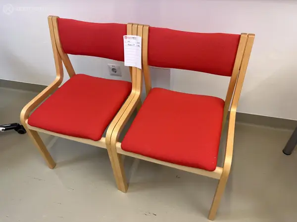 Tuolit 2kpl (nro 111) tila F2 Yhtymähallinto 016