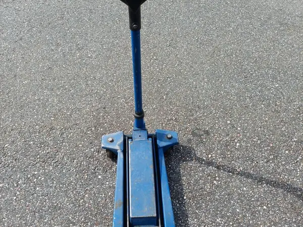 Hallitunkki 2t AC hydraulic Korjattavaksi